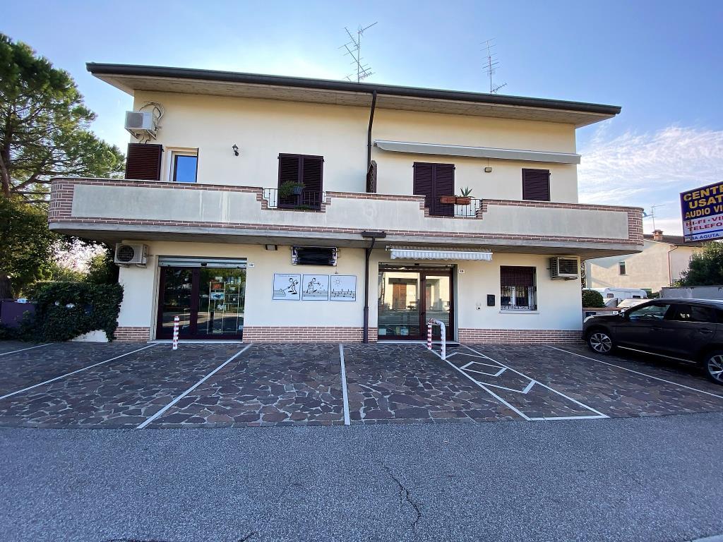 Negozio in Vendita a Bagnacavallo