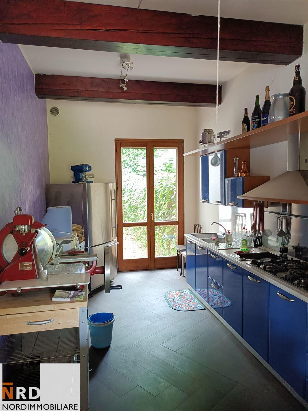 Villa bifamiliare in Vendita a Porto Mantovano