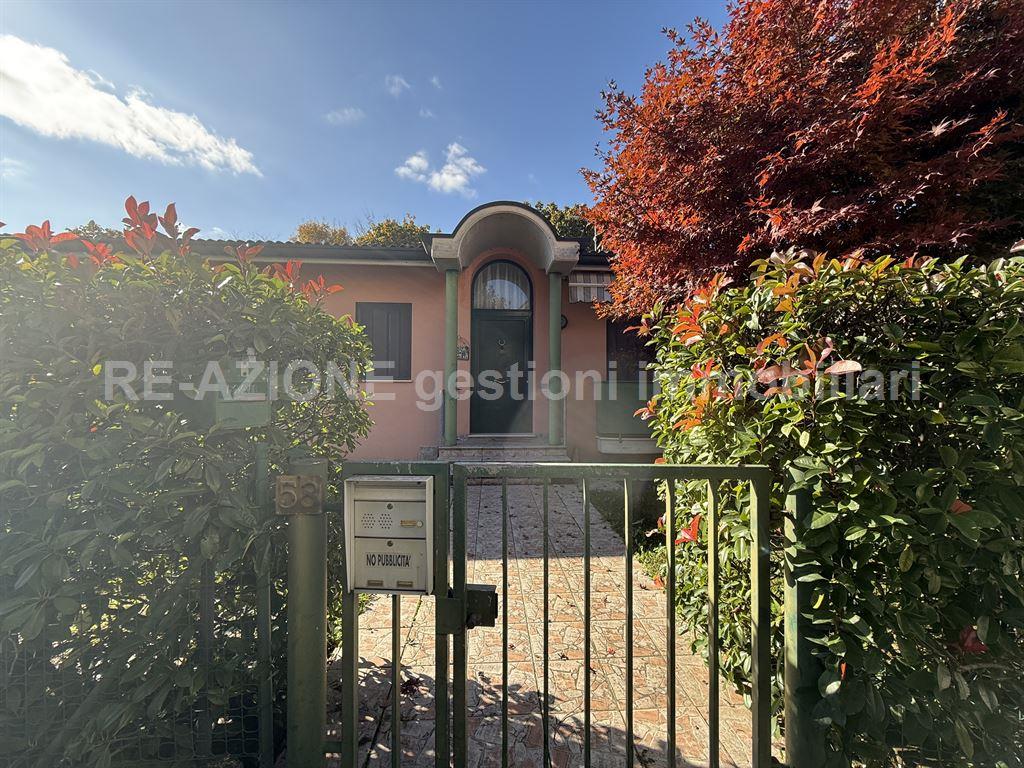 BRAND DUPLEX SIDE-BY-SIDE (3 bedrooms) COSTABISSARA (VI)