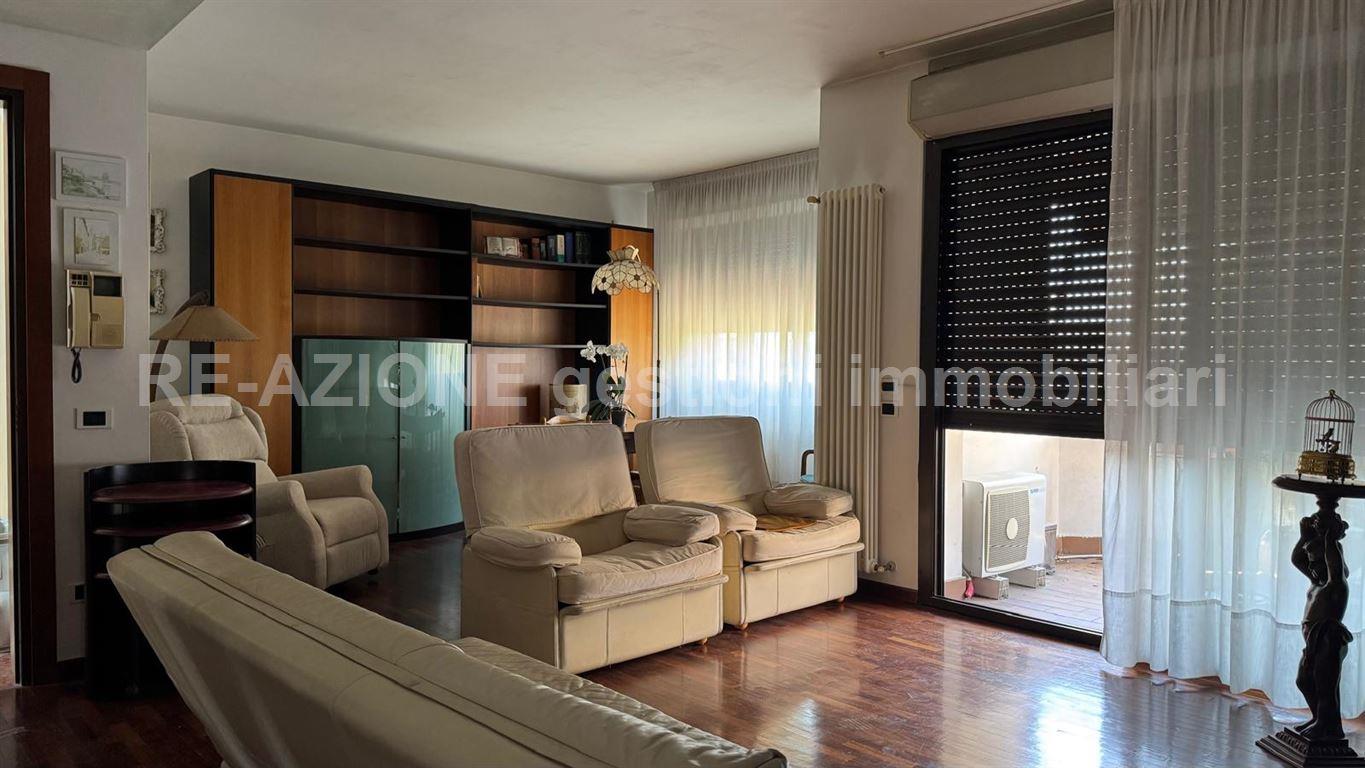 APPARTAMENTO BICAMERE ZONA CENTRALE A VICENZA