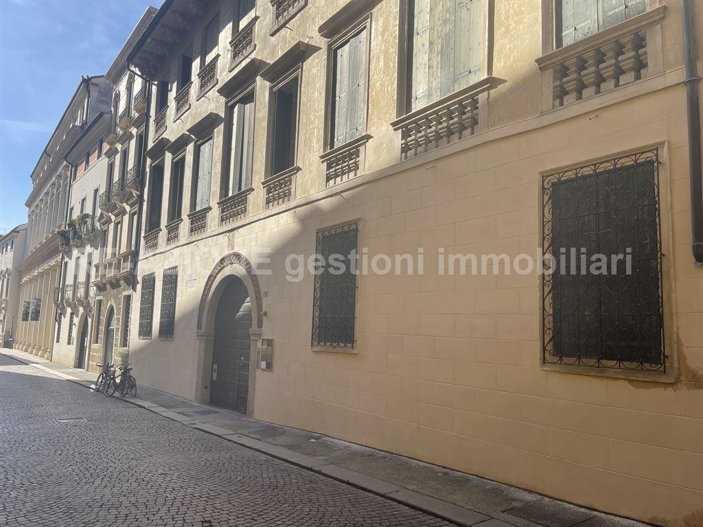 UFFICIO DIREZIONALE CENTRO STORICO IN VICENZA