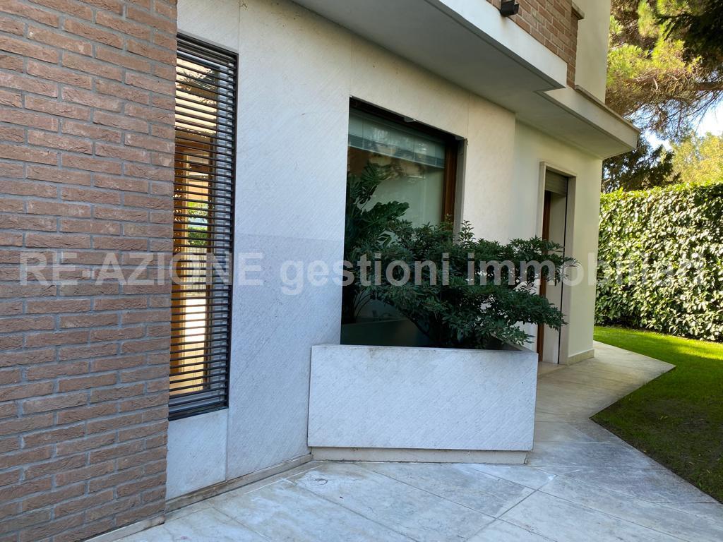 GORGEOUS STAND-ALONE HOUSE FOR RENT