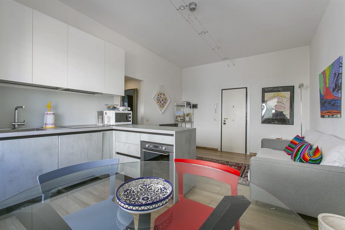 BILOCALE ADIACENTE METRO B