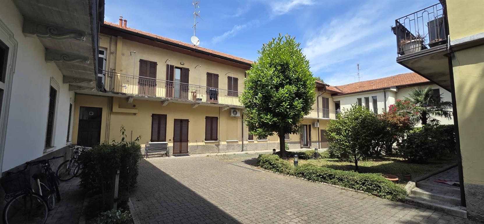 AMPIO 3 LOCALI RISTRUTTURATO TRASFORMABILE IN 4 LOCALI