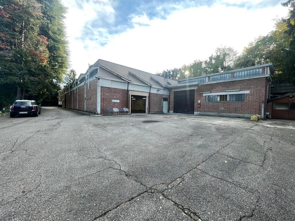 capannone commerciale indipendete mq 1500 - libero subito!