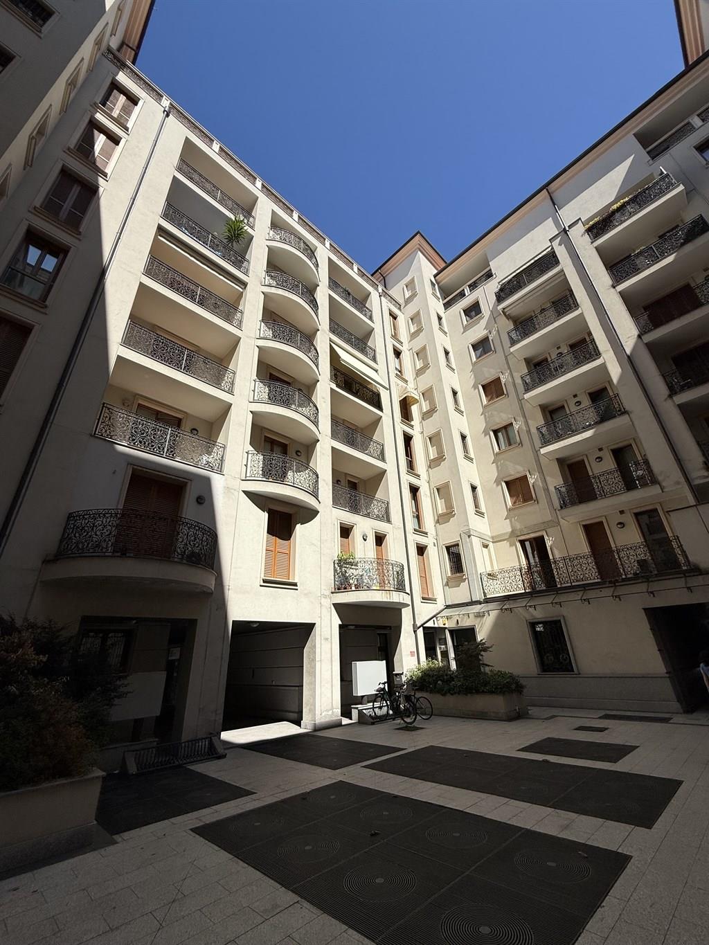 APPARTAMENTO CON TERRAZZO