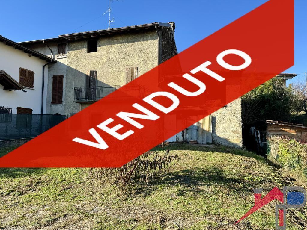 Pontida Porzione di rustico con giardino privato