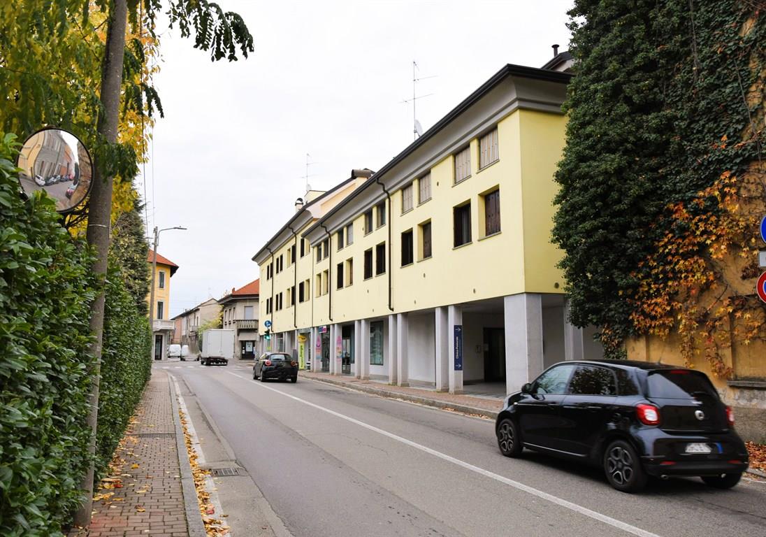 negozio in affitto a Meda (MB)