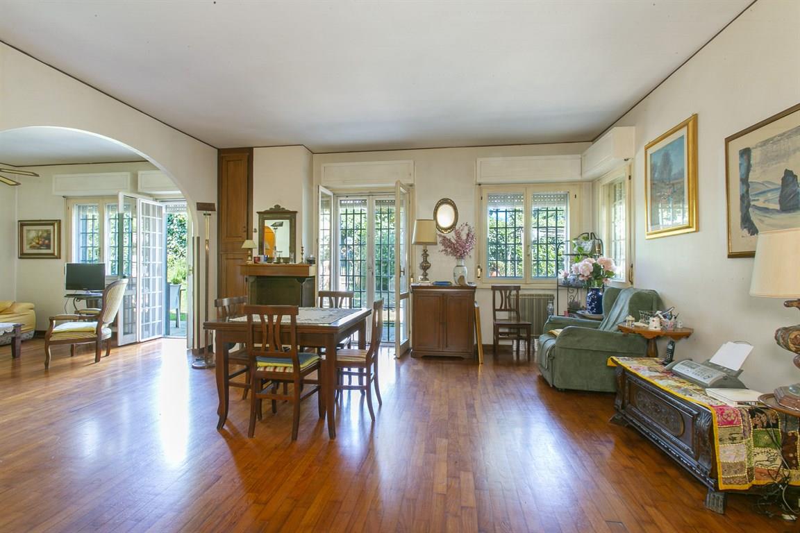 TALENTI ADIACENTE VIA UGO OJETTI IMMERSO NEL PARCO, IN VIA A. PALAZZESCHI