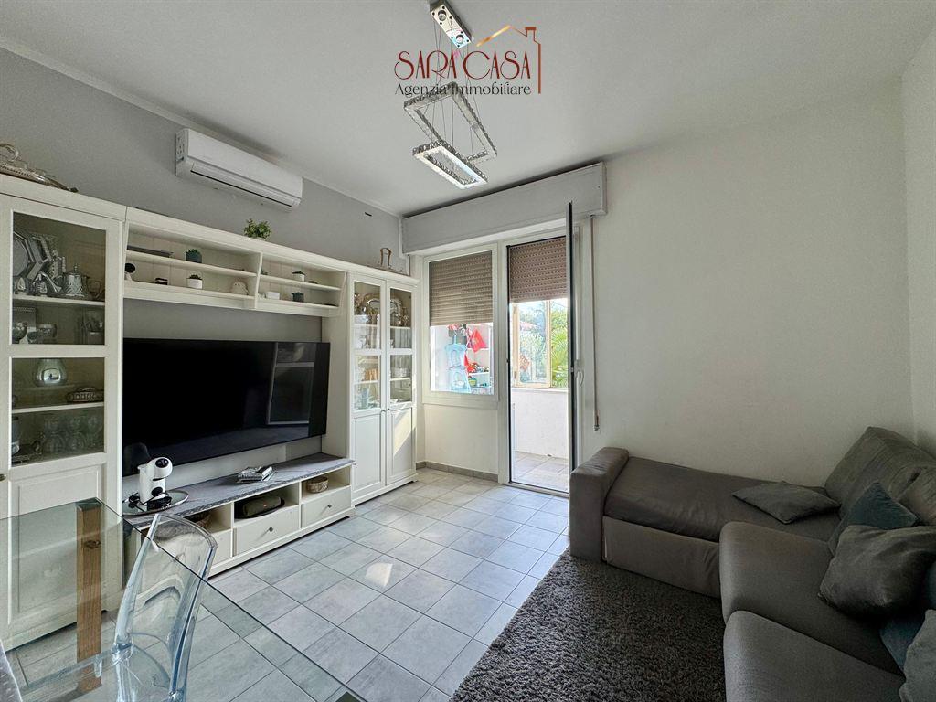 BILOCALE AL PRIMO PIANO RECENTEMENTE RIMODERNATO