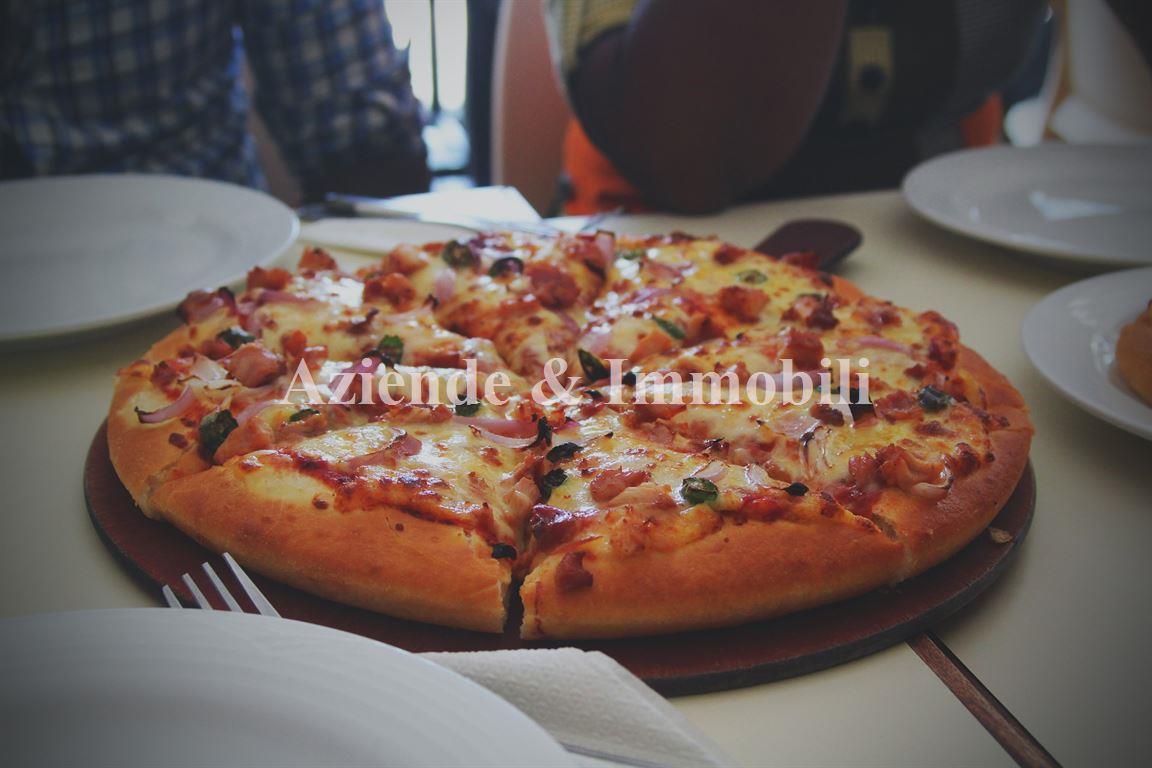 Malgrate pizzeria d'asporto in vendita