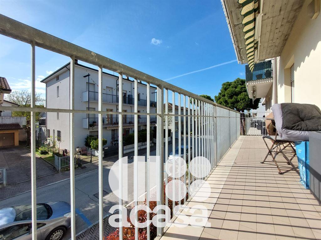 APPARTAMENTO TRILOCALE  RISTRUTTURATO CON GARAGE