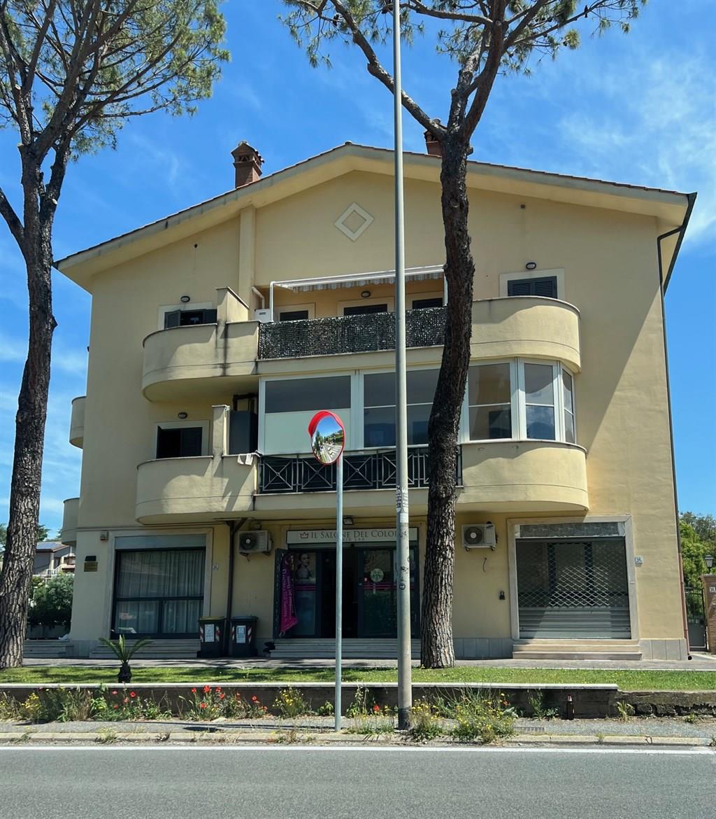 Castel di Leva - appartamento con ampio terrazzo