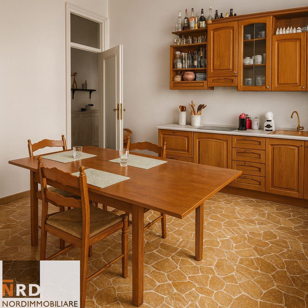 TRILOCALE Arredato in Centro - Disponibile da GENNAIO 2025