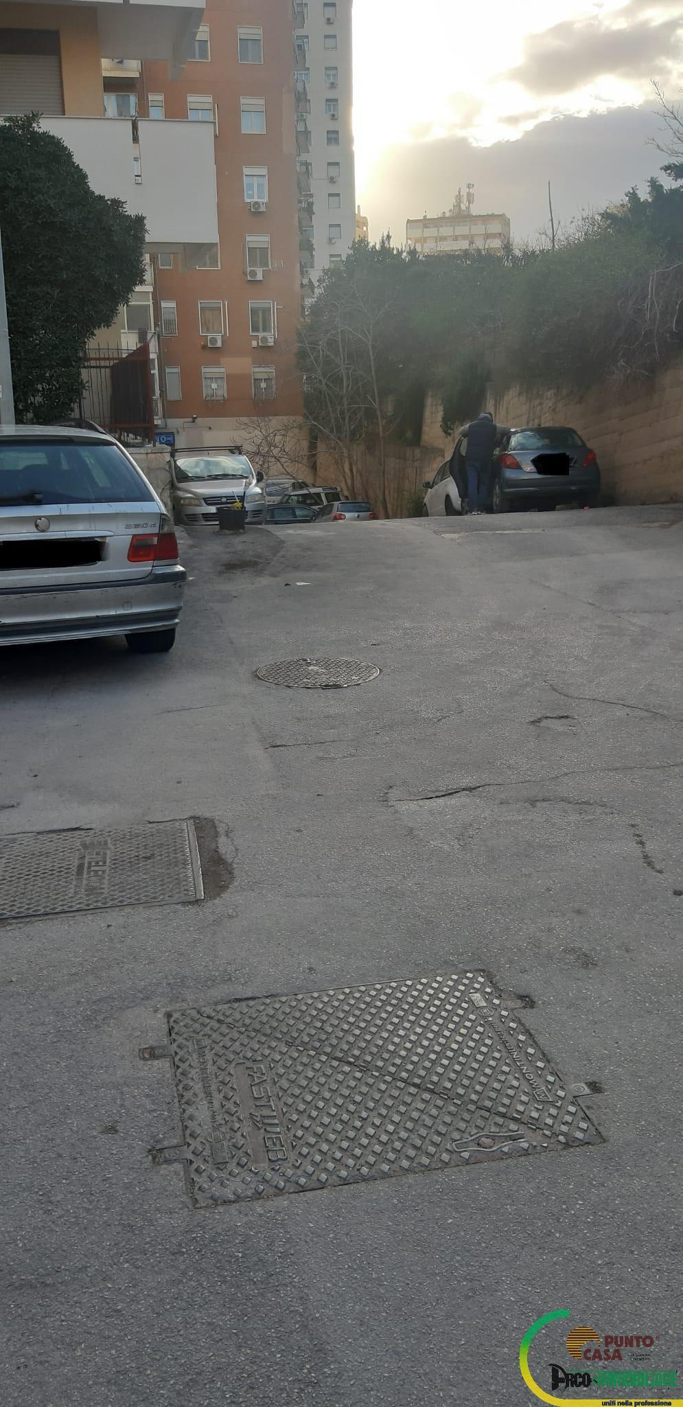 POSTO AUTO IN LOCAZIONE IN VIA D'AMELIO