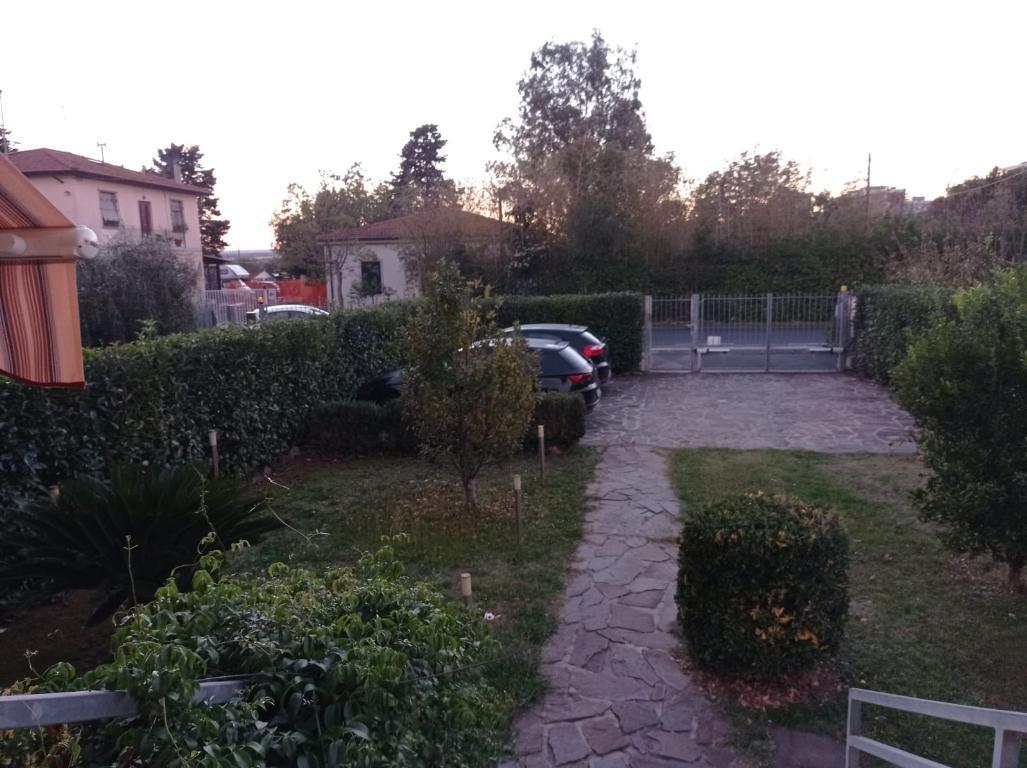 Collinaia palazzina d'angolo vendesi