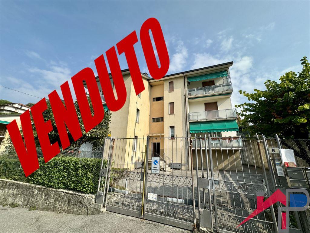 Caprino trilocale ristutturato