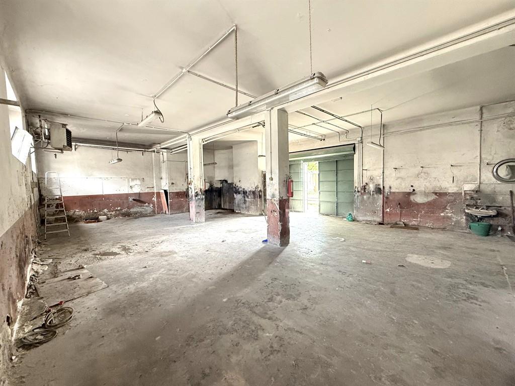 Sesto San Giovanni - MI - Stazione F.S. e Centro commerciale Vulcano -