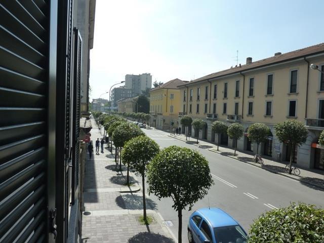 MONZA CENTRO - box doppio in locazione