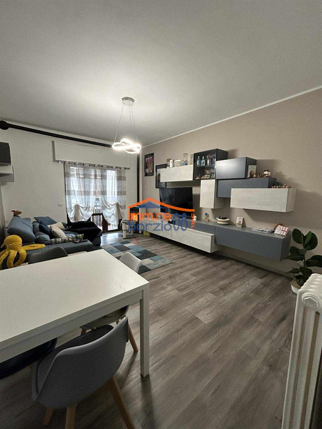 TRILOCALE MODERNO VICINO AL CENTRO - MOGGIO