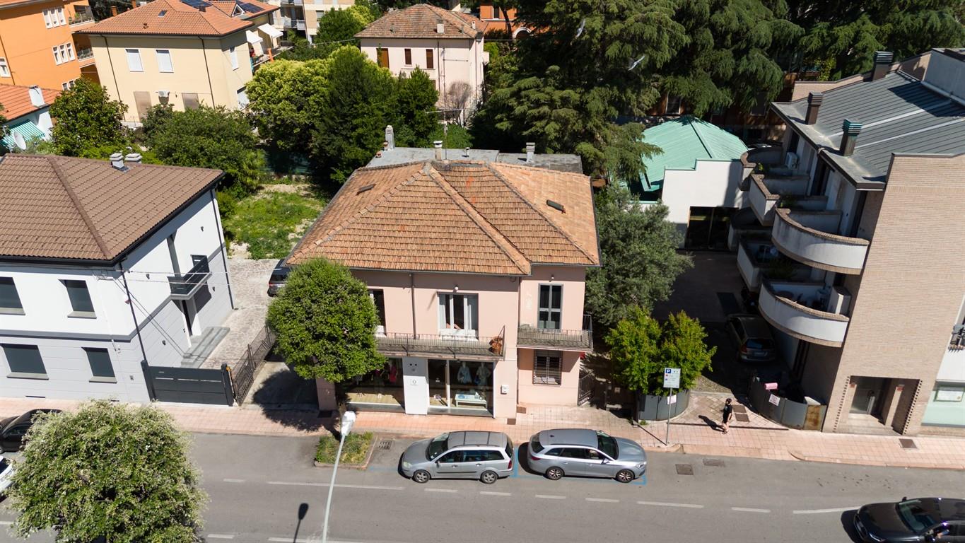 SOLUZIONE  INDIPENDENTE  IN VIA CURIEL