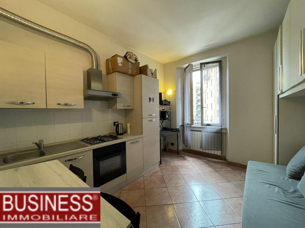 MILANO,  MM BRENTA - MONOLOCALE ARREDATO