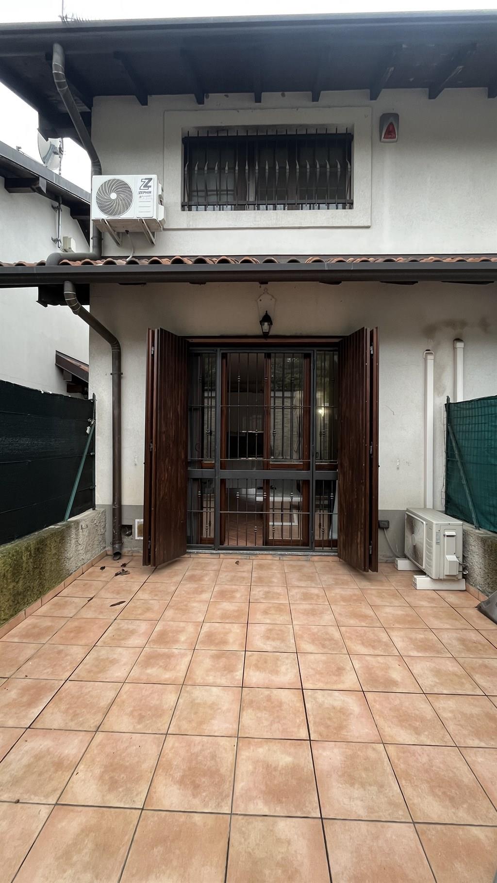 VILLETTA A SCHIERA IN PICCOLO COMPLESSO RESIDENZIALE