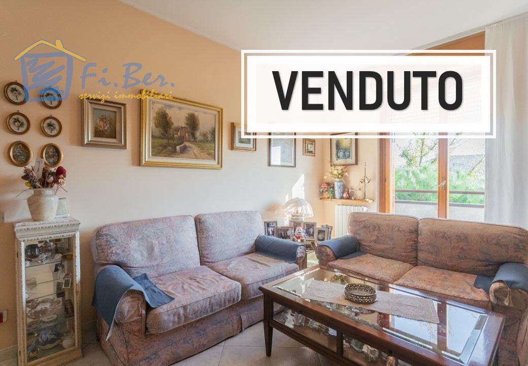 Pioltello, Via Aldo Moro - 4 LOCALI con Box