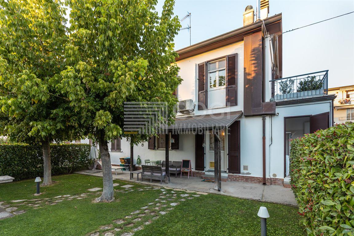 Appartamento con ingresso indipendente e giardino