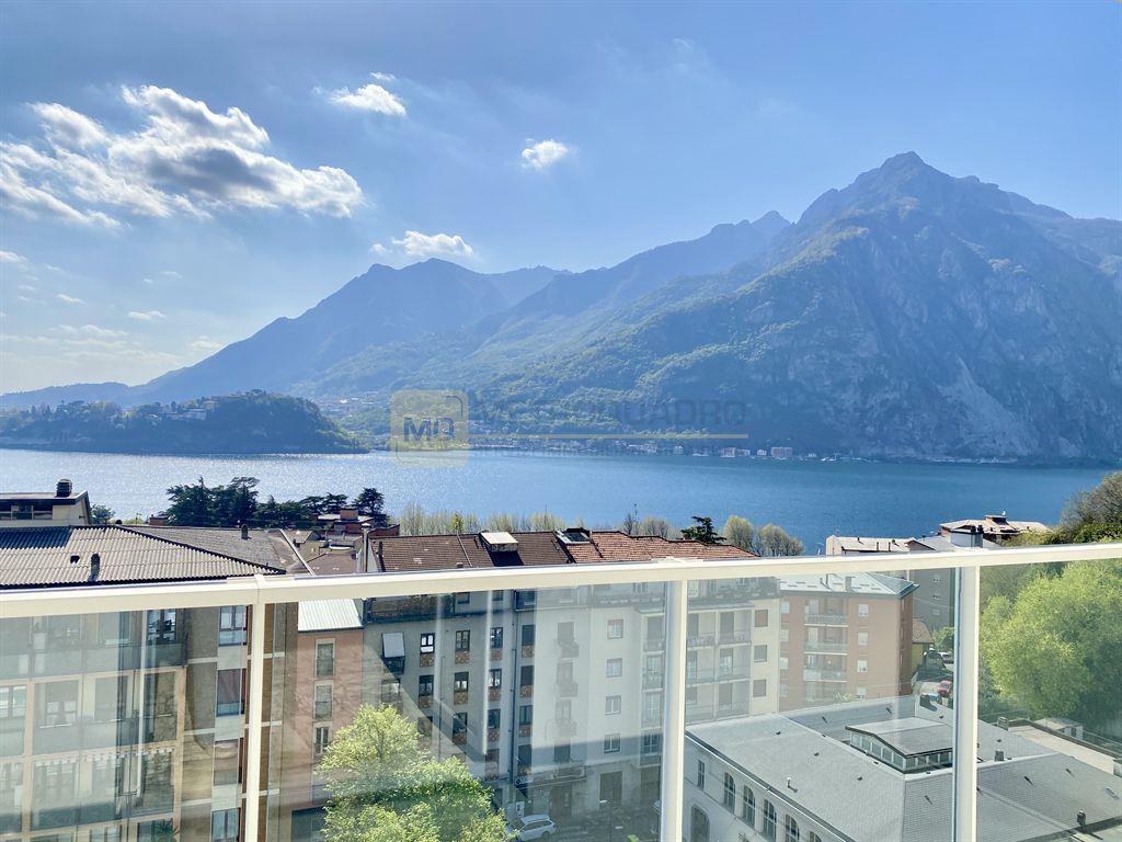 Lecco, trilocale con splendida vista completo di box e cantina in vendita
