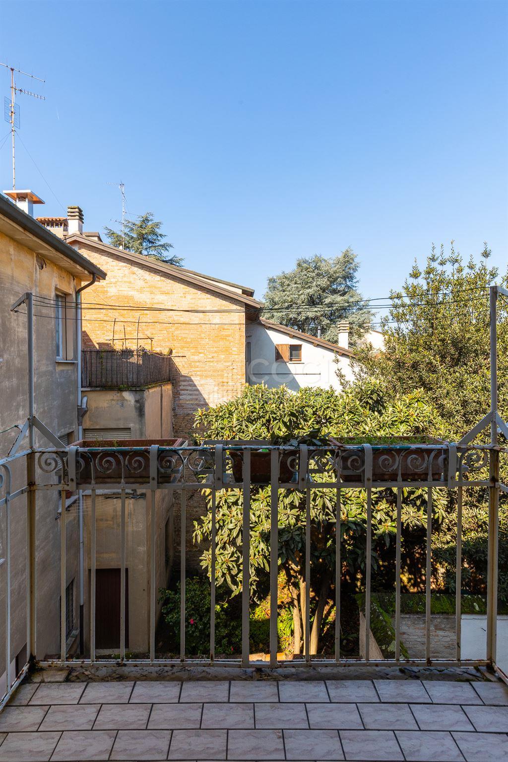 Imola centro storico: quadrilocale luminoso