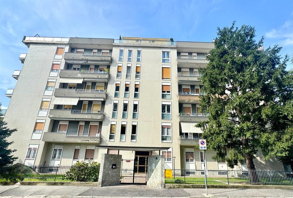 Monza - AFFITTASI appartamento due locali