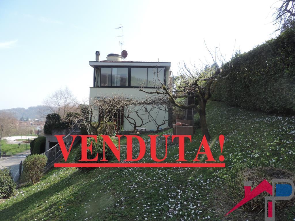 Pontida villa a schiera di Testa