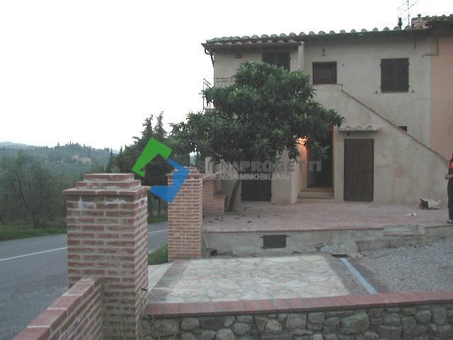 Appartamento con vista a San Gimignano.