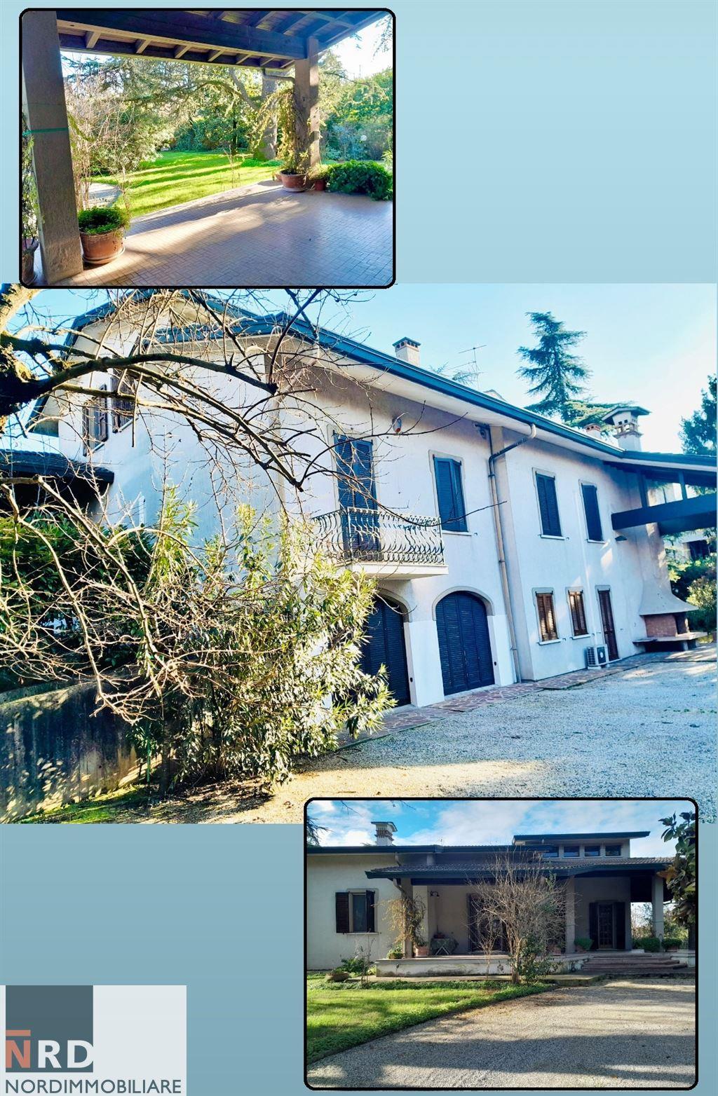 Elegante VILLA SINGOLA di 560 mq