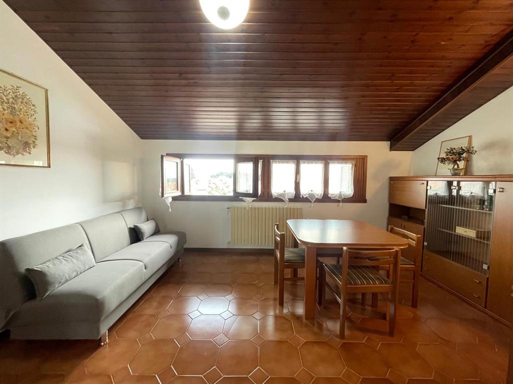 ?? Bilocale arredato in affitto a Jerago con Orago – Centro paese