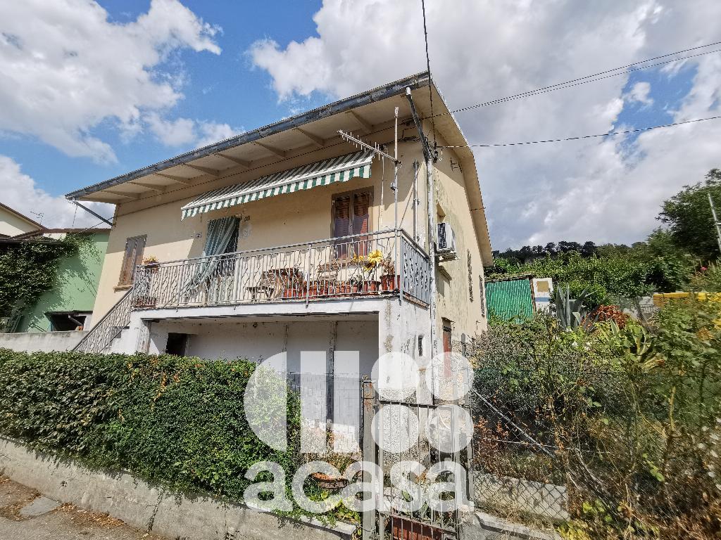 VILLETTA INDIPENDENTE CON GIARDINO
