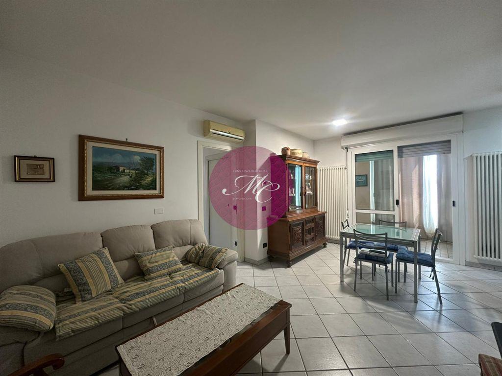DARSENA (RA) - Trilocale con terrazzo e due letto