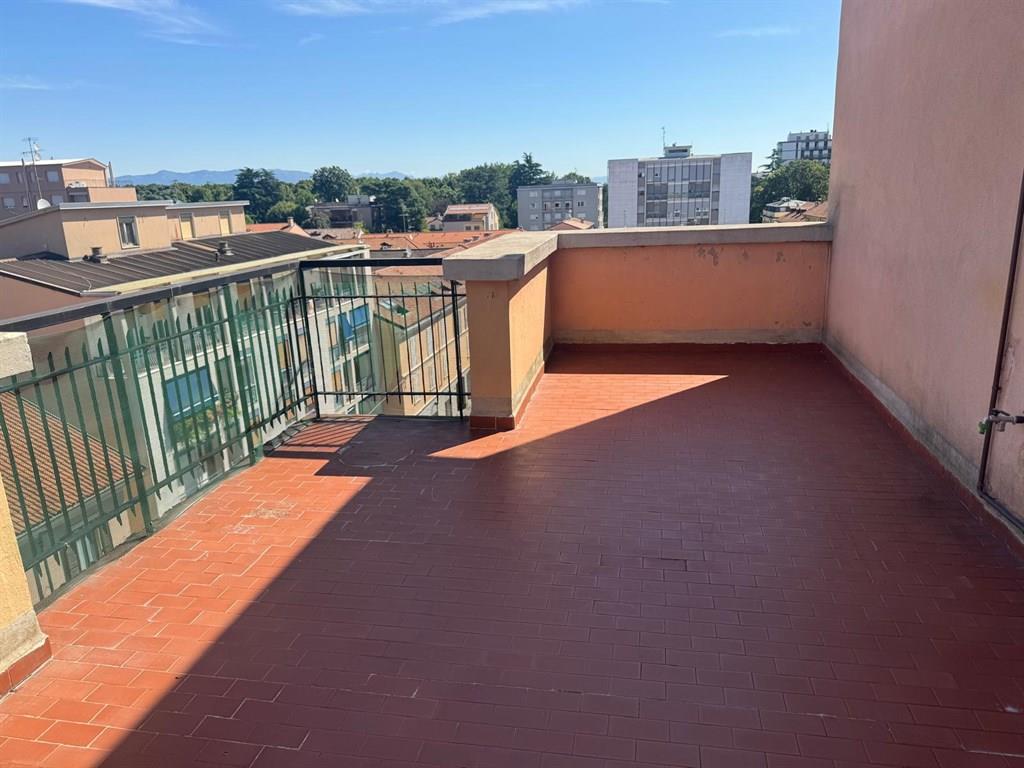 Monza Centro - AFFITTASI attico