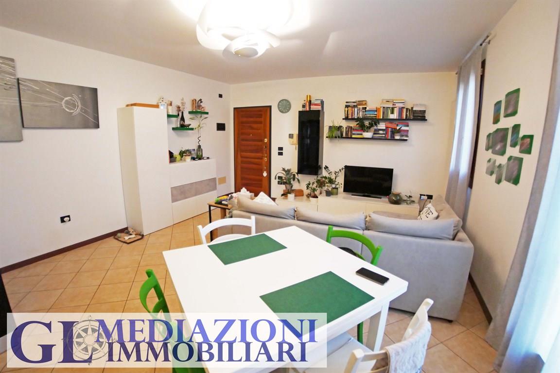 Appartamento con due camere a Salzano Rif. GL1595