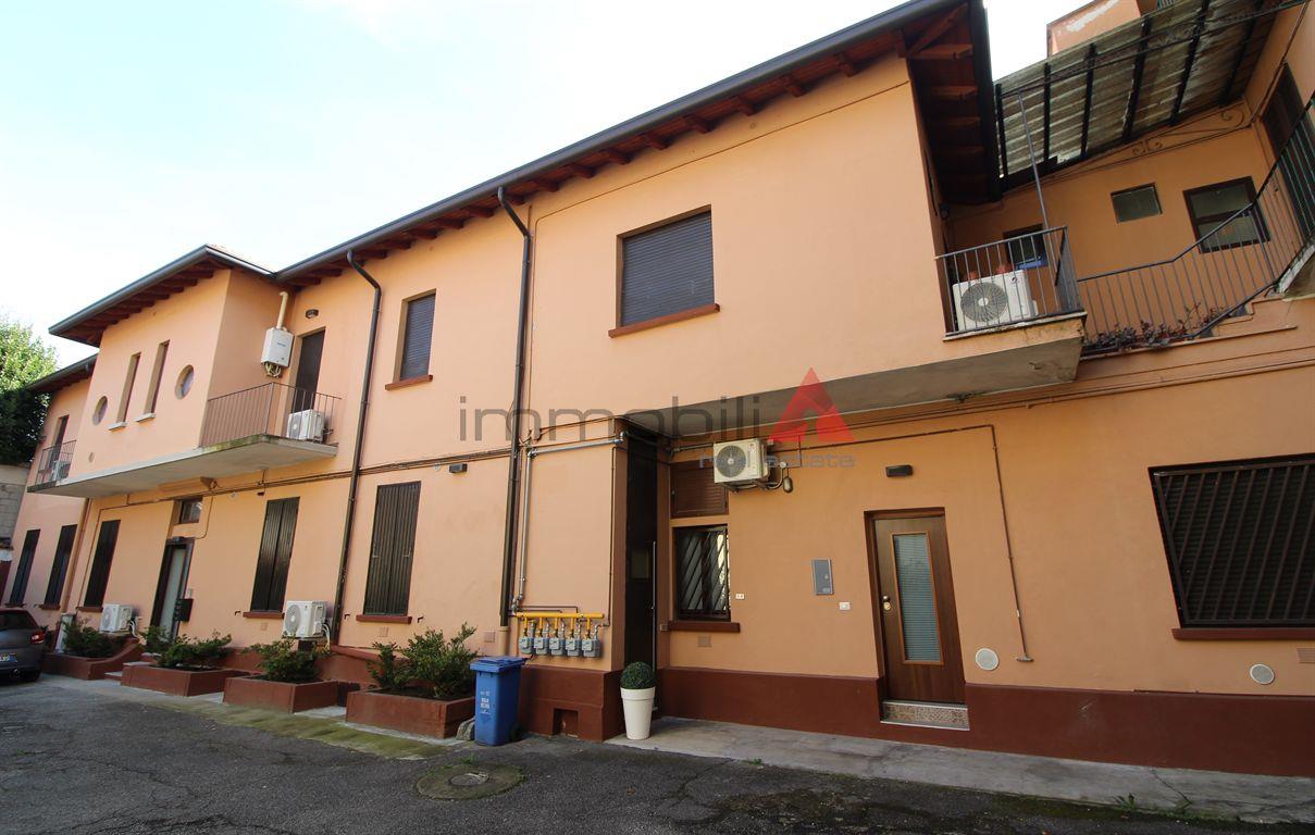 Monza ad.ze Policlinico - Monolocale arredato € 630,00
