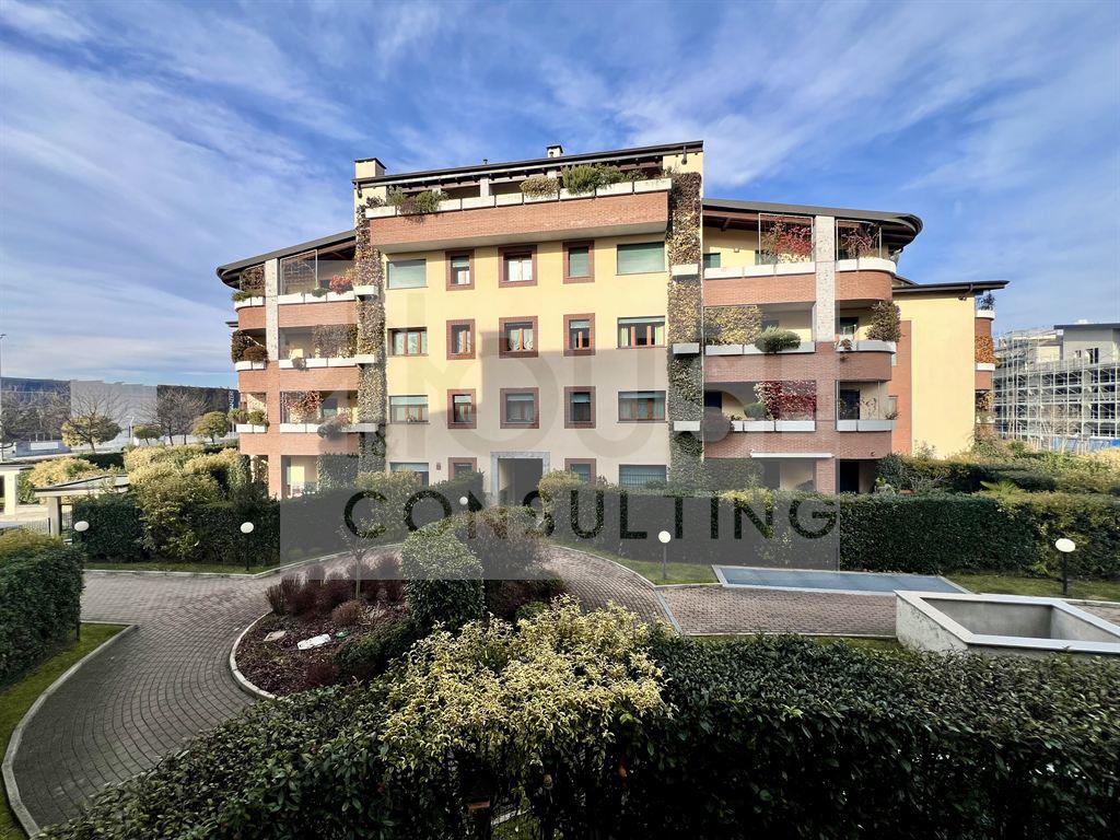 LUMINOSO QUADRILOCALE IN OTTIME CONDIZIONI