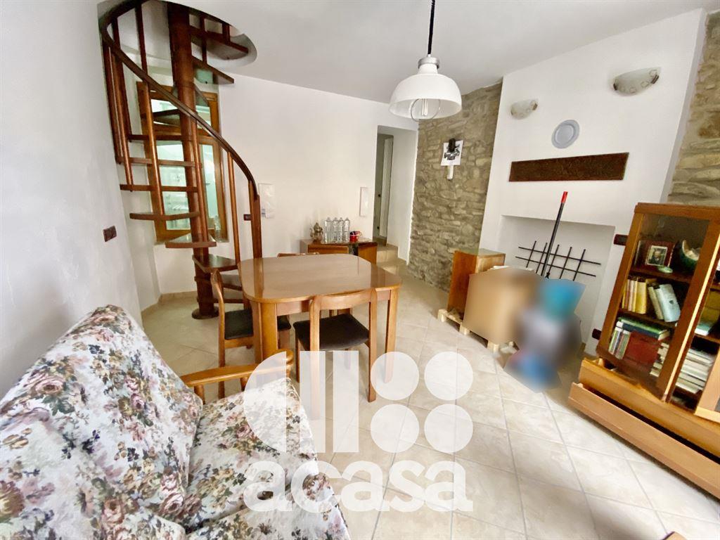 ABITAZIONE SEMI INDIPENDENTE IN CENTRO