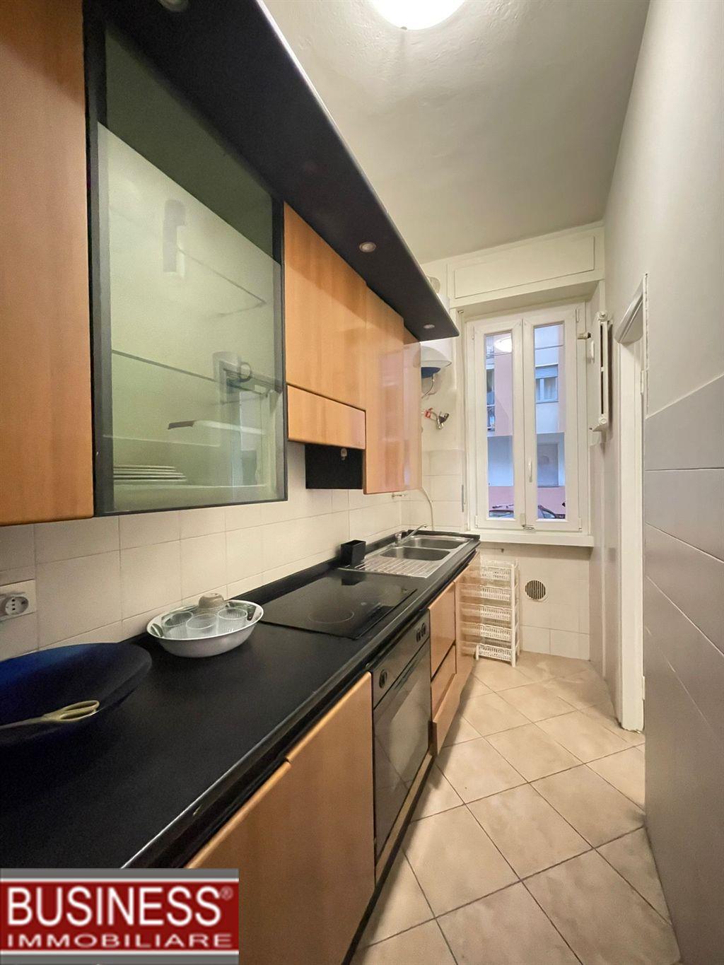 MILANO, CASORETTO - BILOCALE PARZIALMENTE ARREDATO