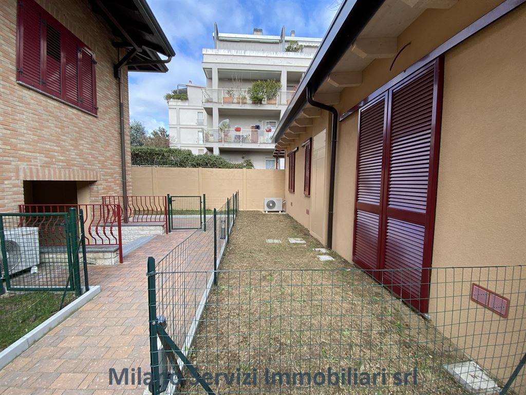 Bilocale con Giardino