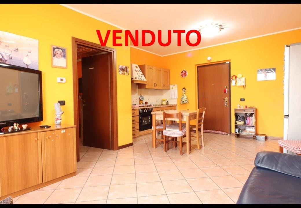 BILOCALE IN VENDITA A RONCELLO (MB)