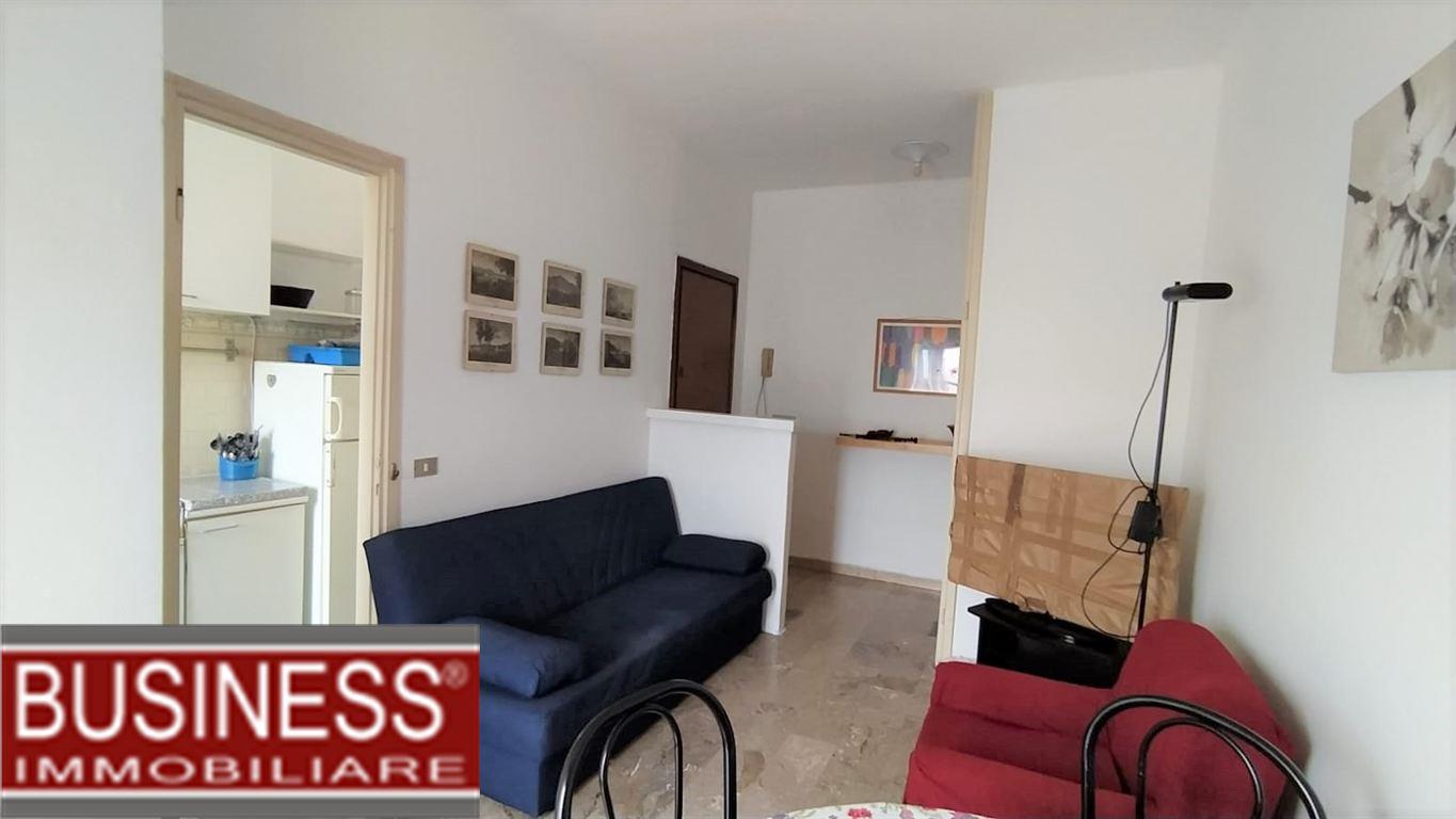 MILANO, MM ROMOLO - BILOCALE ARREDATO