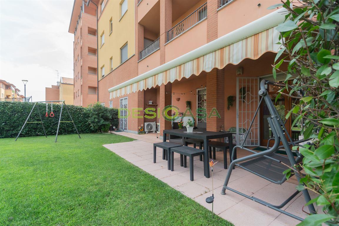 Bilocale con giardino, cantina e box a Desio