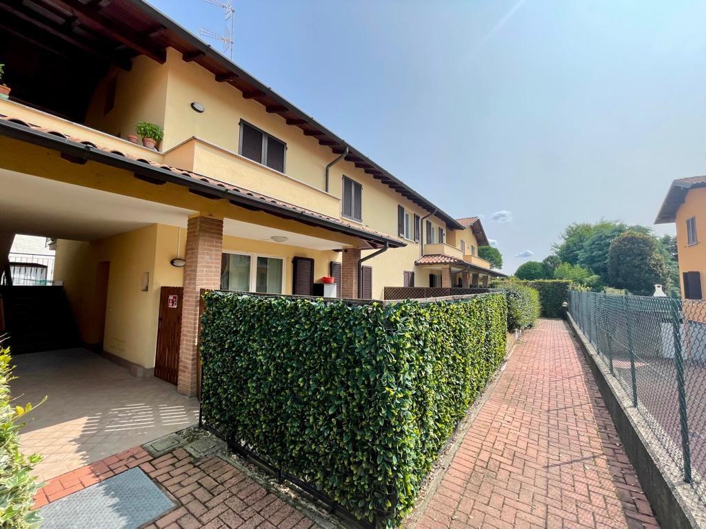 mrn710 - trilocale autonomo non arredato - balconi - doppio box - libero dal 01/01/2026