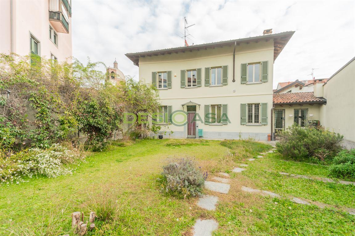 Soluzione indipendente con ampio giardino